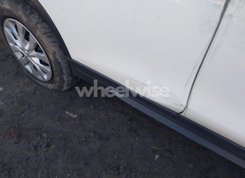 Photo 6 of 2017 Nissan Rogue S (VIN JN8AT2MV7HW007957)