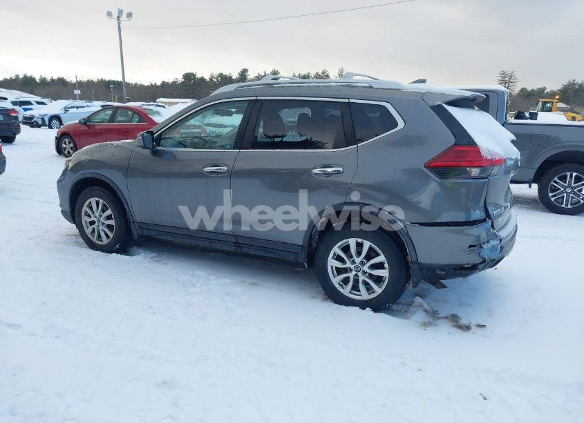 Photo 3 of 2017 Nissan Rogue SV (VIN JN8AT2MV7HW252337)