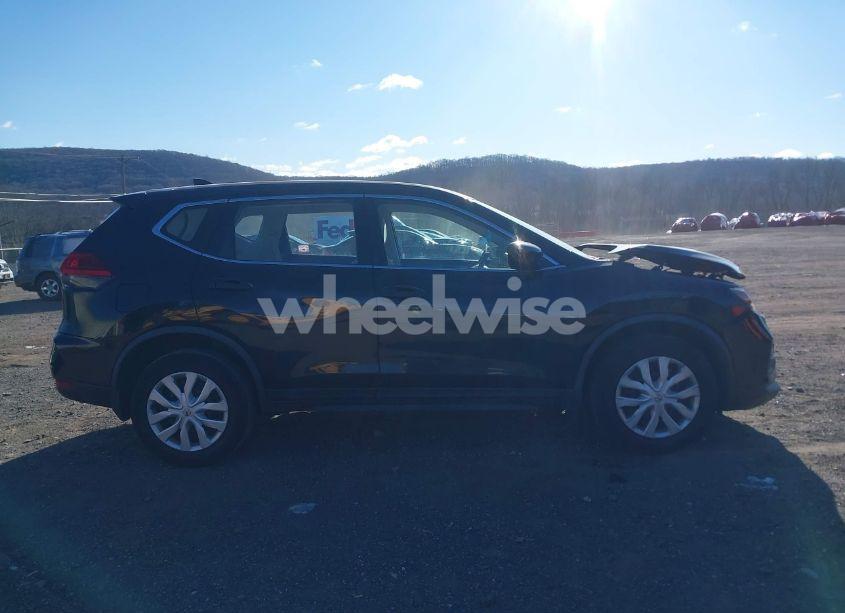 Photo 14 of 2017 Nissan Rogue S (VIN JN8AT2MV7HW253357)