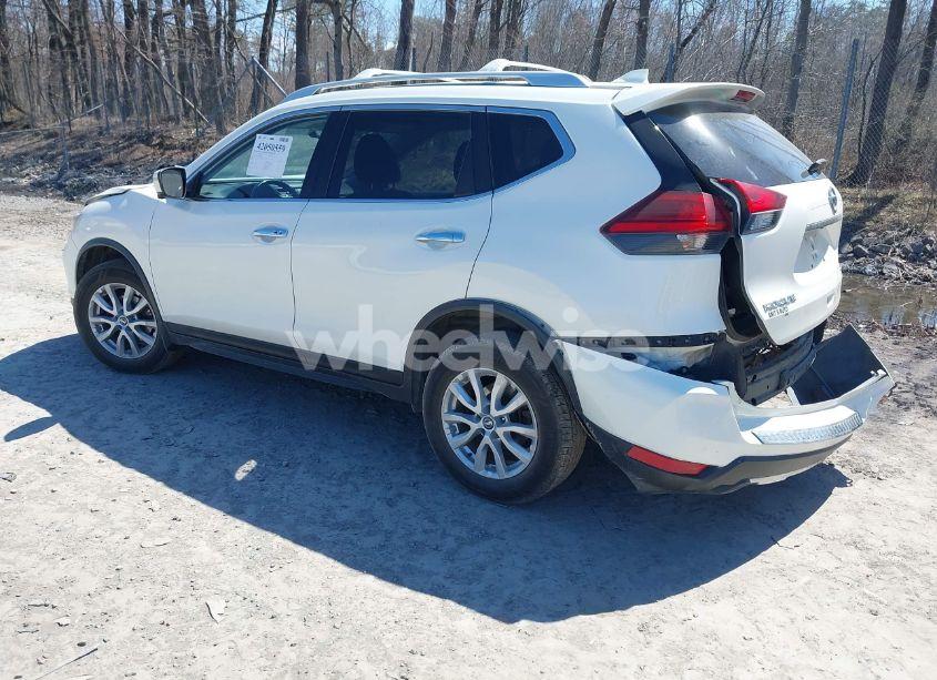 Photo 3 of 2017 Nissan Rogue SV (VIN JN8AT2MV7HW268487)