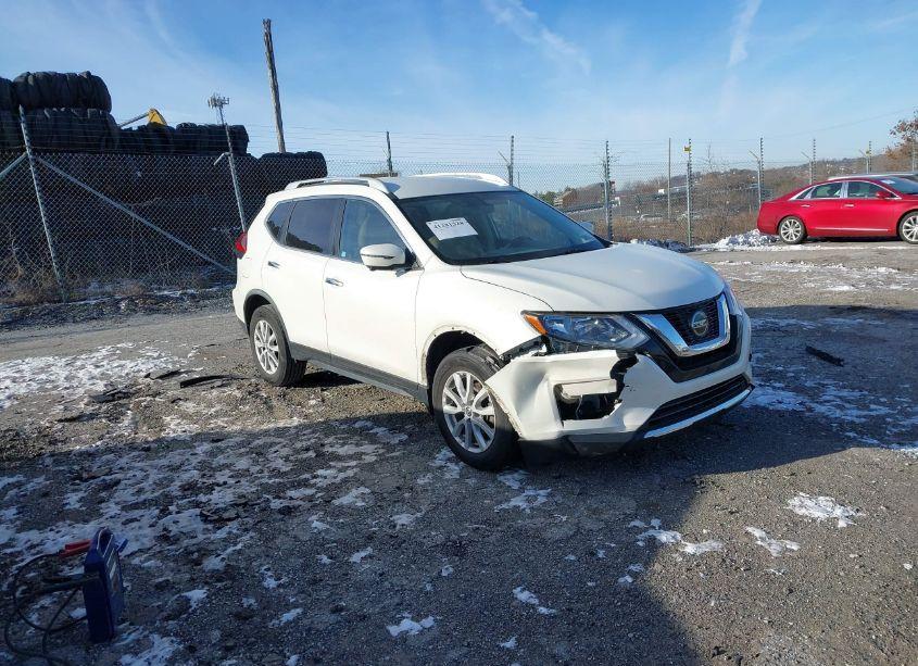 2018 Nissan Rogue SV (VIN JN8AT2MV7JW305978) main photo