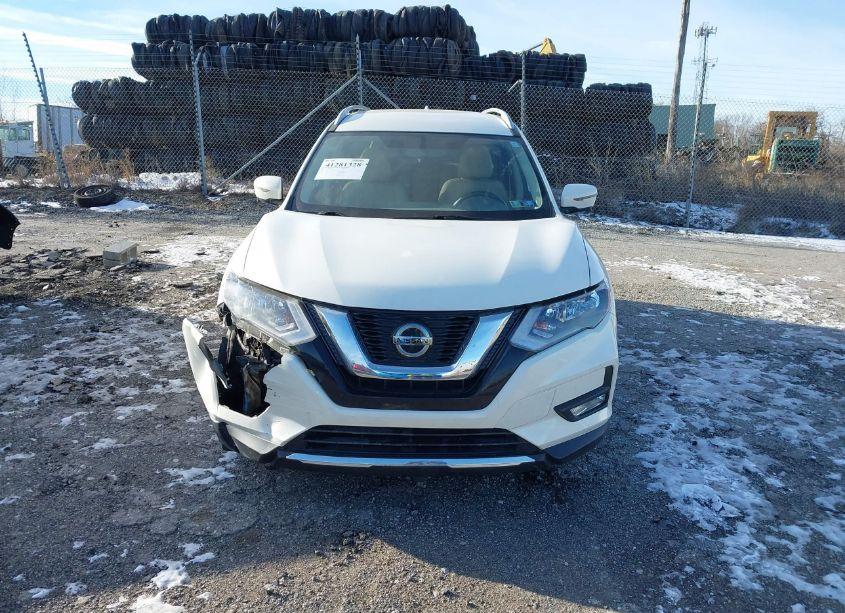 Photo 12 of 2018 Nissan Rogue SV (VIN JN8AT2MV7JW305978)