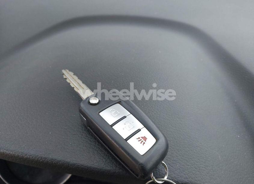 Photo 11 of 2018 Nissan Rogue S (VIN JN8AT2MV7JW307228)