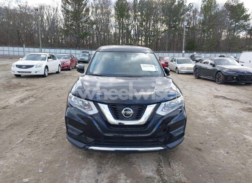 Photo 12 of 2018 Nissan Rogue S (VIN JN8AT2MV7JW307228)