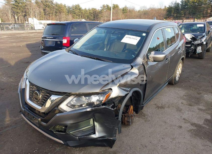 Photo 2 of 2018 Nissan Rogue S (VIN JN8AT2MV7JW313630)
