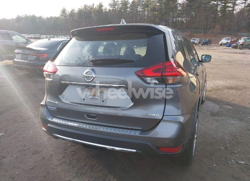 Photo 4 of 2018 Nissan Rogue S (VIN JN8AT2MV7JW313630)