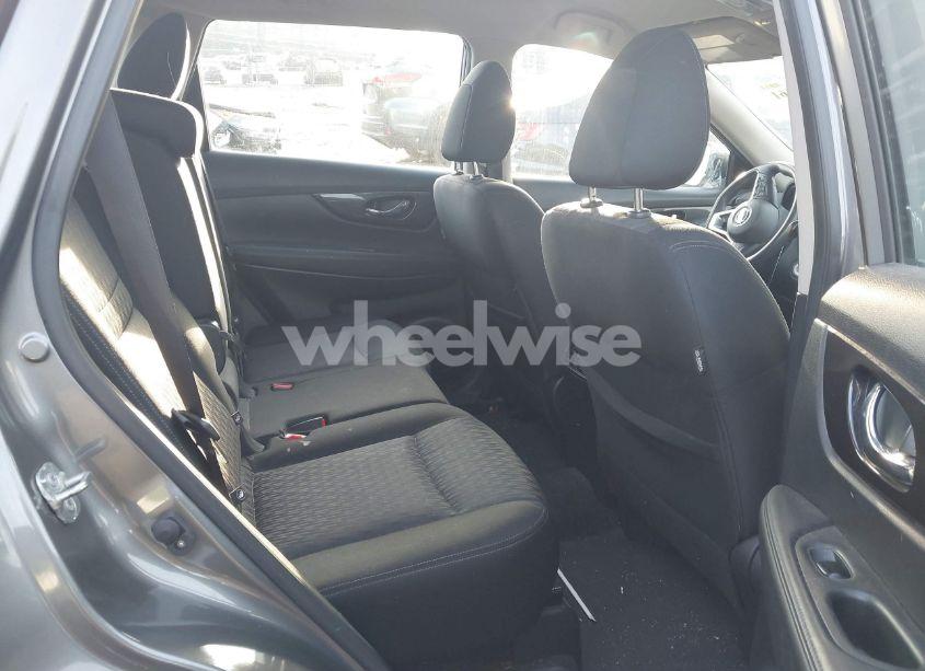 Photo 8 of 2018 Nissan Rogue S (VIN JN8AT2MV7JW313630)