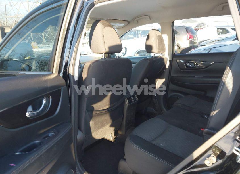 Photo 8 of 2018 Nissan Rogue SV (VIN JN8AT2MV7JW314096)