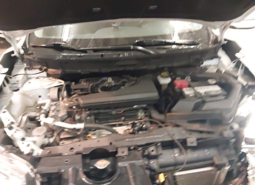 Photo 10 of 2019 Nissan Rogue SV (VIN JN8AT2MV7KW373845)