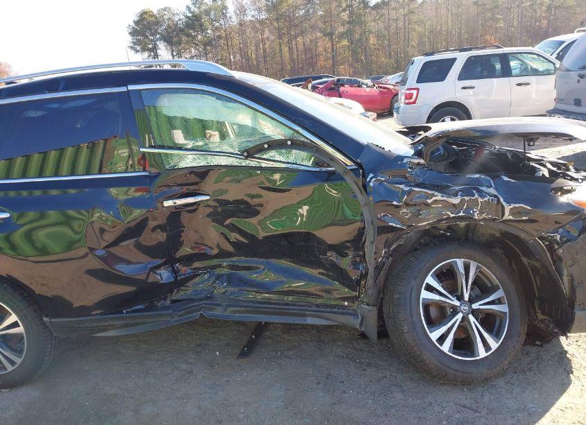 Photo 6 of 2019 Nissan Rogue SV (VIN JN8AT2MV7KW375725)