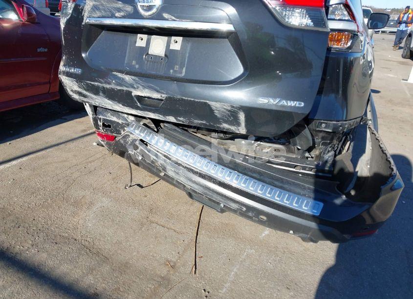 Photo 6 of 2019 Nissan Rogue SV (VIN JN8AT2MV7KW377765)