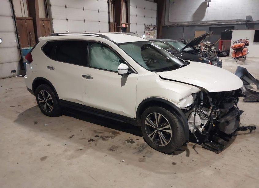 2019 Nissan Rogue SV (VIN JN8AT2MV7KW385705) main photo
