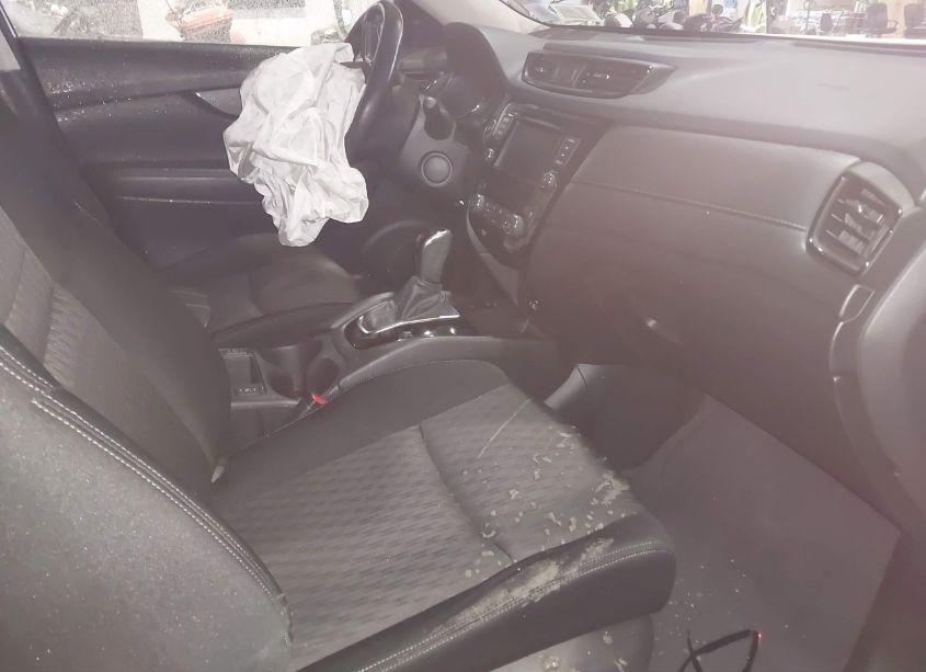 Photo 5 of 2019 Nissan Rogue SV (VIN JN8AT2MV7KW385705)