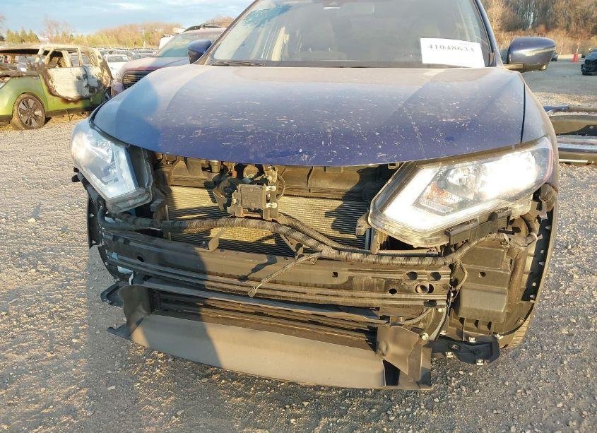 Photo 6 of 2019 Nissan Rogue SV (VIN JN8AT2MV7KW386434)