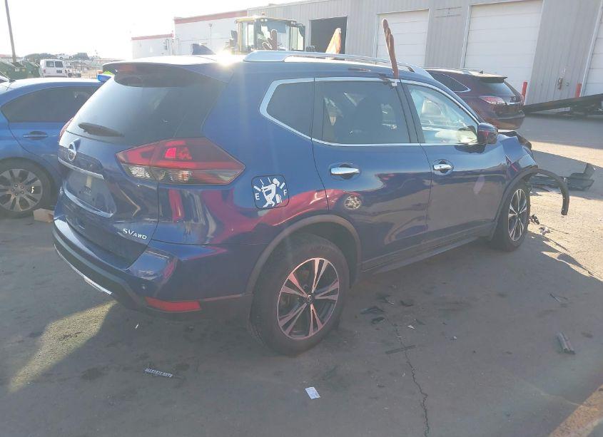 Photo 4 of 2019 Nissan Rogue SV (VIN JN8AT2MV7KW393027)