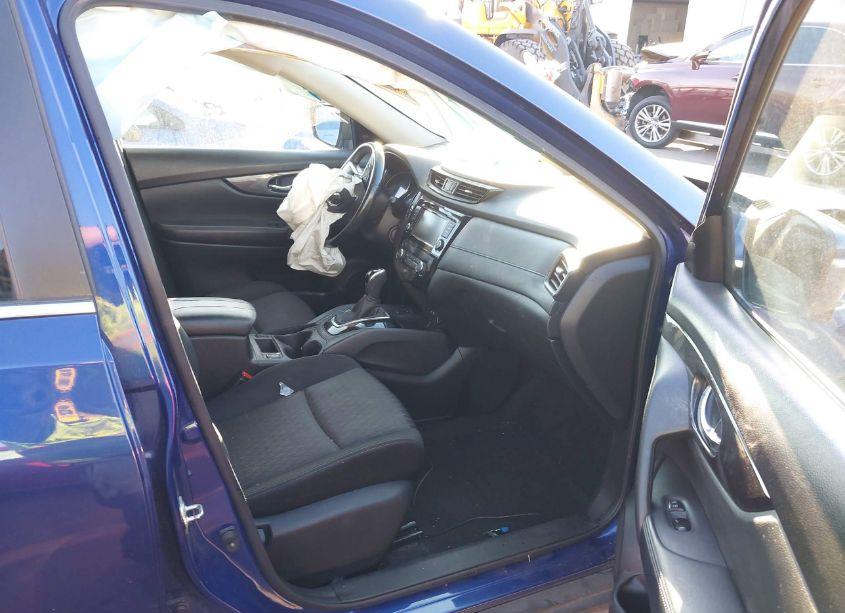 Photo 5 of 2019 Nissan Rogue SV (VIN JN8AT2MV7KW393027)