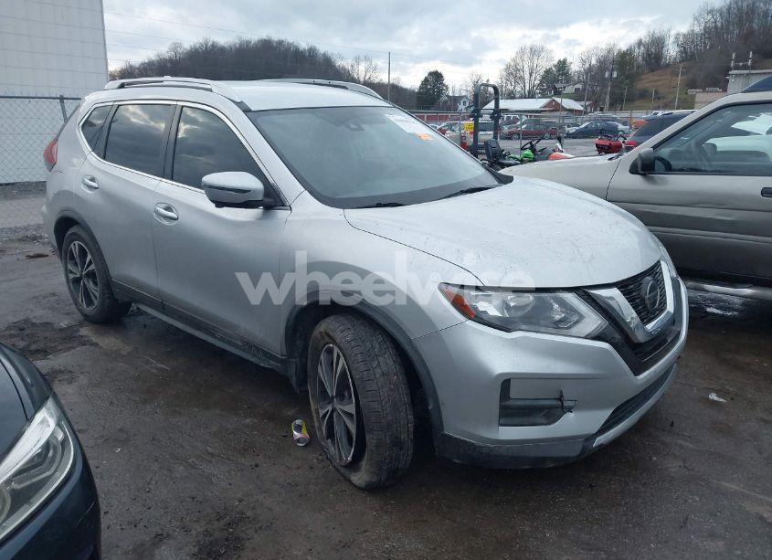 2019 Nissan Rogue SV (VIN JN8AT2MV7KW395926) main photo