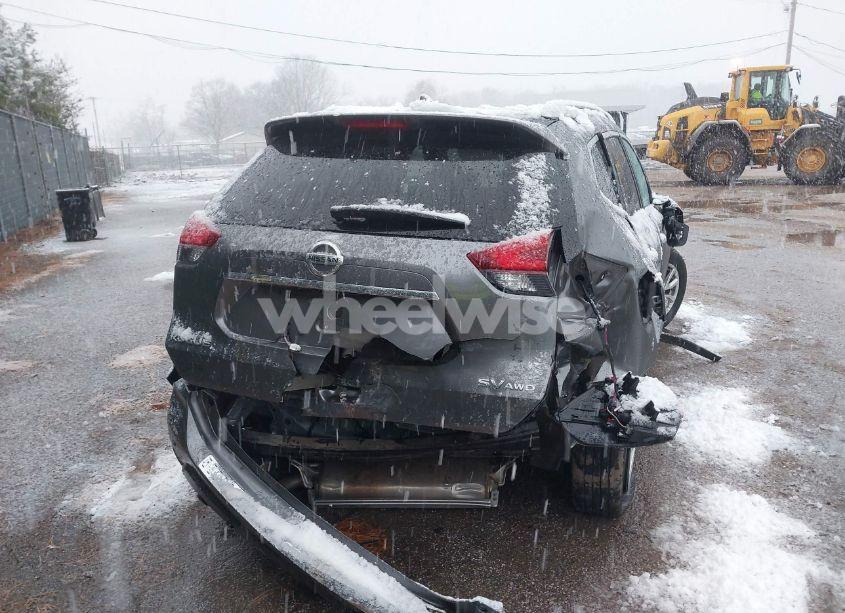 Photo 4 of 2020 Nissan Rogue SV INTELLIGENT AWD (VIN JN8AT2MV7LW105394)