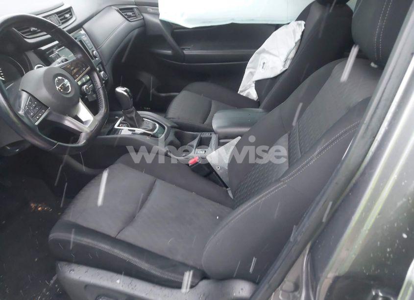 Photo 5 of 2020 Nissan Rogue SV INTELLIGENT AWD (VIN JN8AT2MV7LW105394)