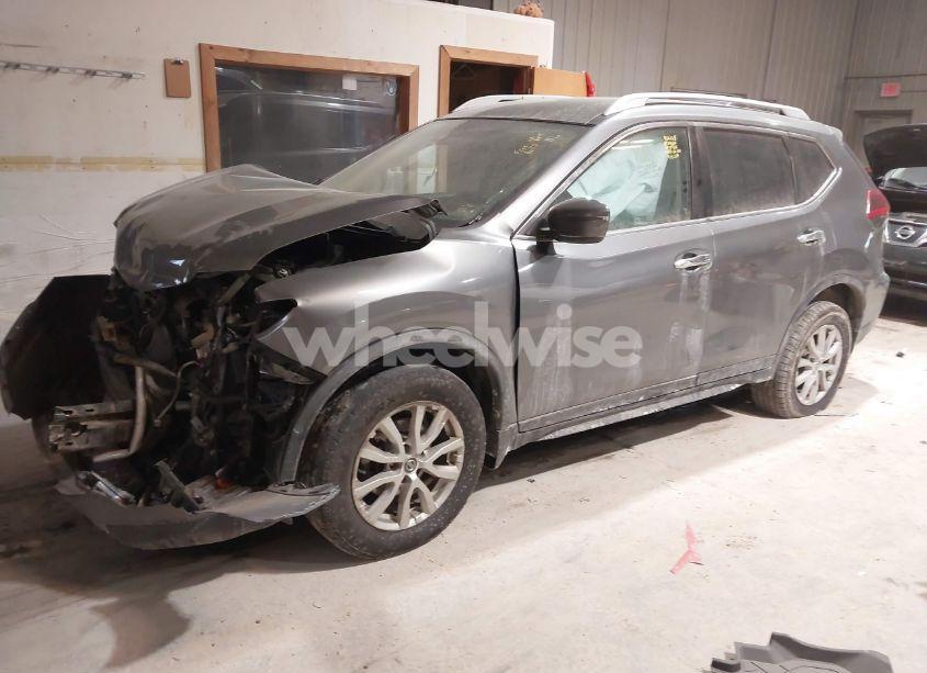 Photo 2 of 2020 Nissan Rogue SV INTELLIGENT AWD (VIN JN8AT2MV7LW115732)