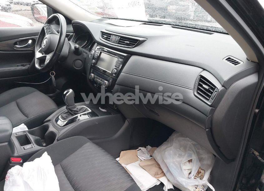 Photo 5 of 2020 Nissan Rogue SV INTELLIGENT AWD (VIN JN8AT2MV7LW119618)