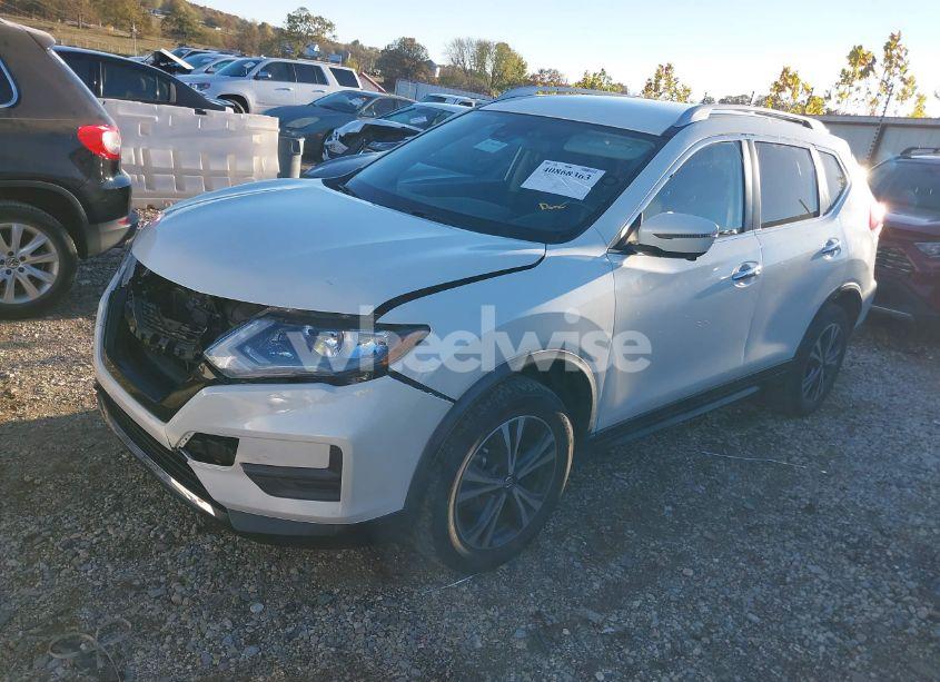 Photo 2 of 2020 Nissan Rogue SV INTELLIGENT AWD (VIN JN8AT2MV7LW132420)