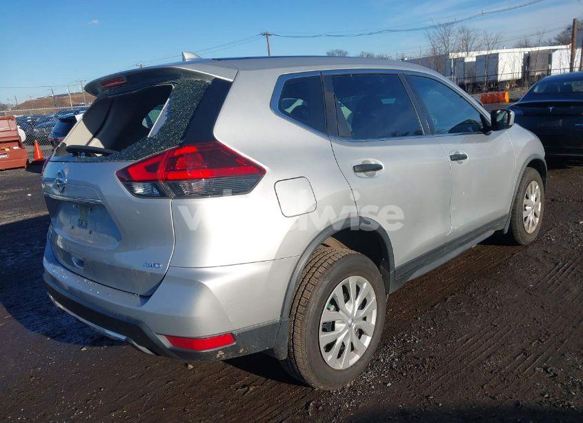 Photo 4 of 2020 Nissan Rogue S INTELLIGENT AWD (VIN JN8AT2MV7LW134247)