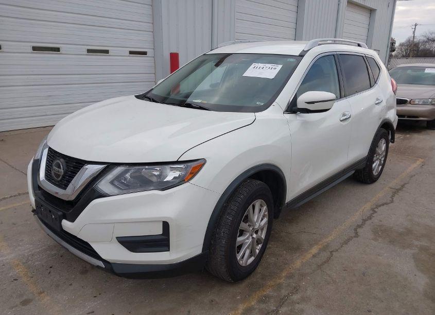 Photo 2 of 2020 Nissan Rogue SV INTELLIGENT AWD (VIN JN8AT2MV7LW143613)