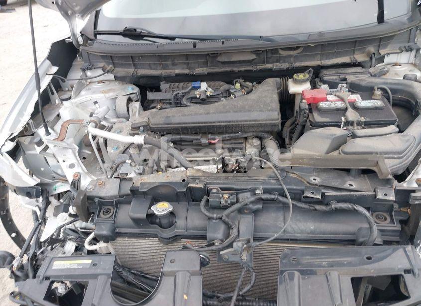 Photo 10 of 2016 Nissan Rogue SV (VIN JN8AT2MV8GW145781)