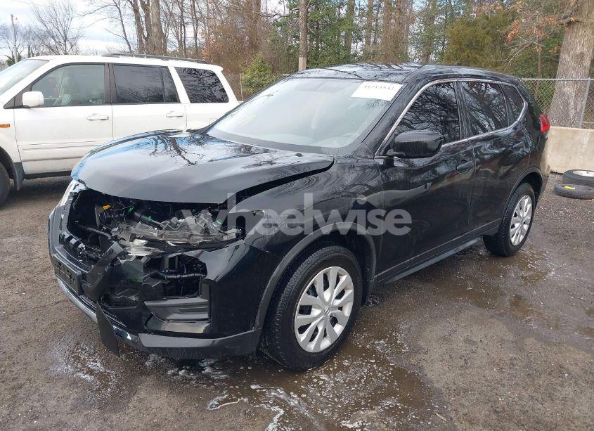 Photo 2 of 2017 Nissan Rogue S (VIN JN8AT2MV8HW001326)