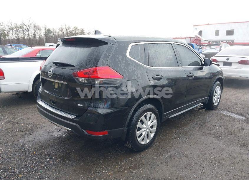 Photo 4 of 2017 Nissan Rogue S (VIN JN8AT2MV8HW001326)