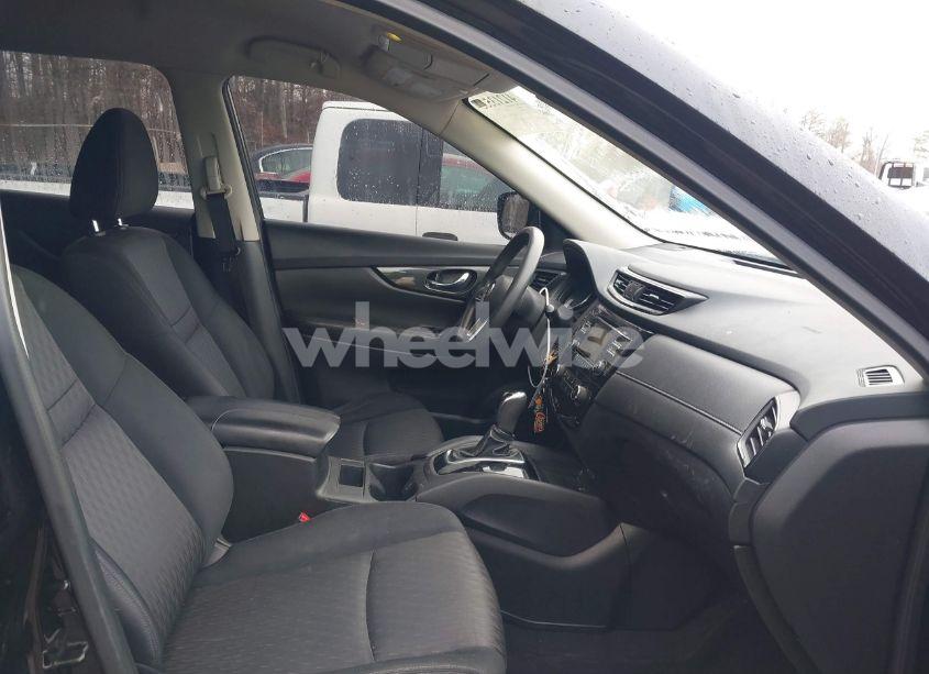 Photo 5 of 2017 Nissan Rogue S (VIN JN8AT2MV8HW001326)