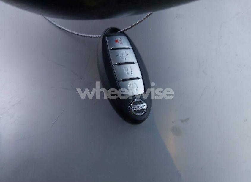 Photo 11 of 2017 Nissan Rogue SV (VIN JN8AT2MV8HW001701)