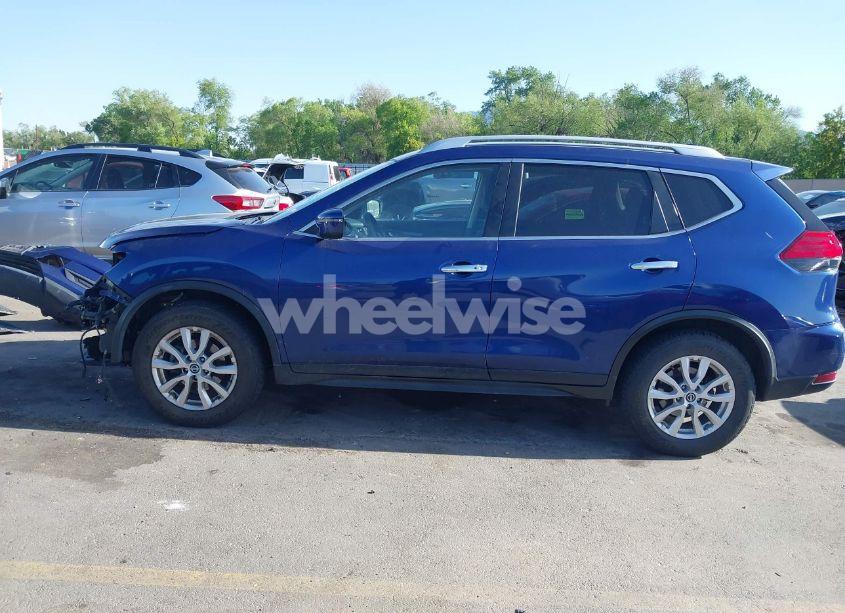 Photo 15 of 2017 Nissan Rogue SV (VIN JN8AT2MV8HW001701)