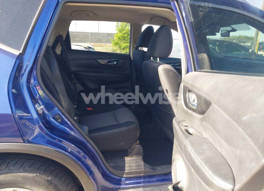 Photo 8 of 2017 Nissan Rogue SV (VIN JN8AT2MV8HW001701)