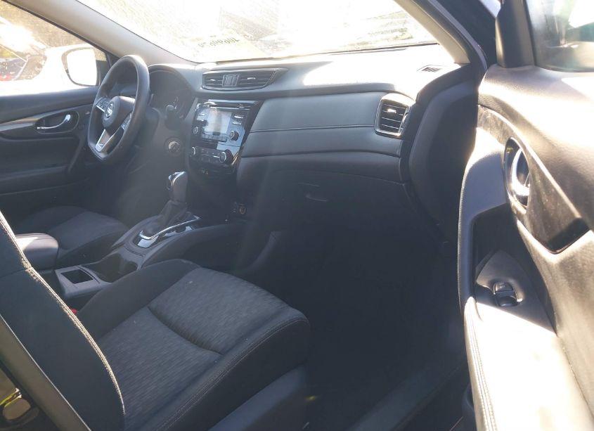 Photo 5 of 2017 Nissan Rogue S (VIN JN8AT2MV8HW002475)