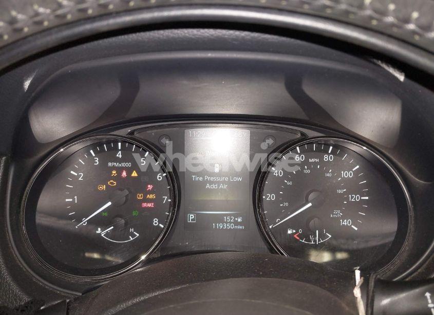 Photo 7 of 2017 Nissan Rogue SV (VIN JN8AT2MV8HW003786)