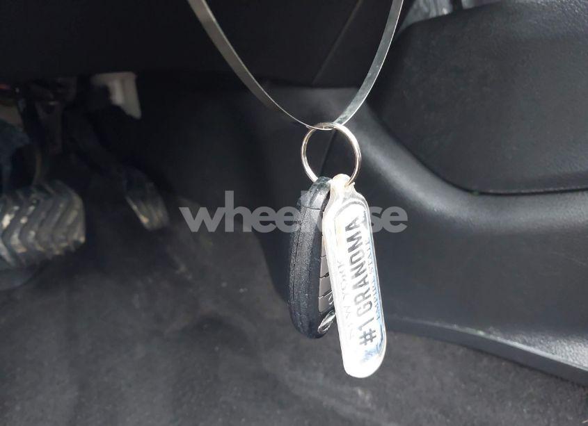 Photo 11 of 2017 Nissan Rogue SV (VIN JN8AT2MV8HW008146)