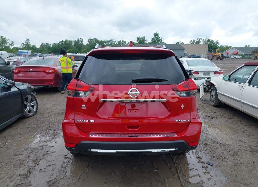 Photo 16 of 2017 Nissan Rogue SV (VIN JN8AT2MV8HW008146)