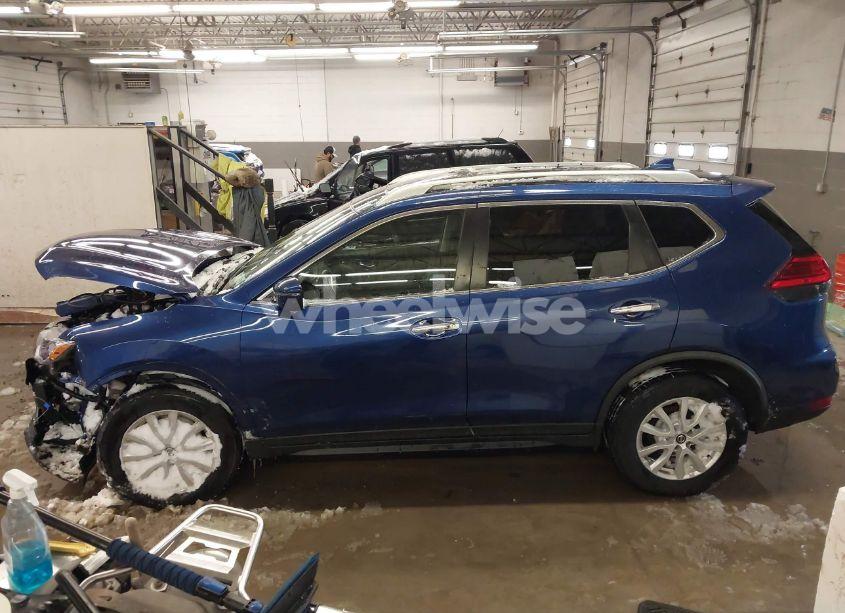 Photo 14 of 2017 Nissan Rogue SV (VIN JN8AT2MV8HW021351)