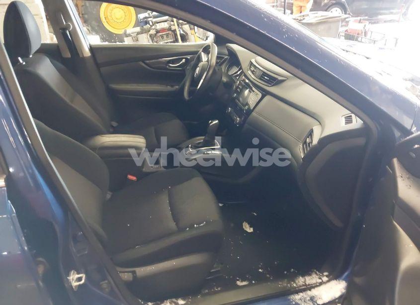 Photo 5 of 2017 Nissan Rogue SV (VIN JN8AT2MV8HW021351)