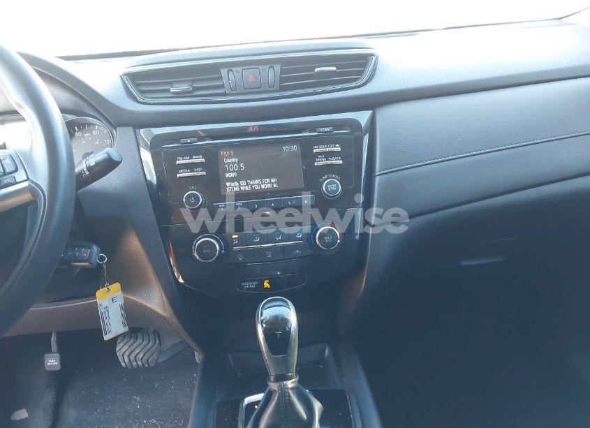 Photo 21 of 2017 Nissan Rogue S (VIN JN8AT2MV8HW027084)