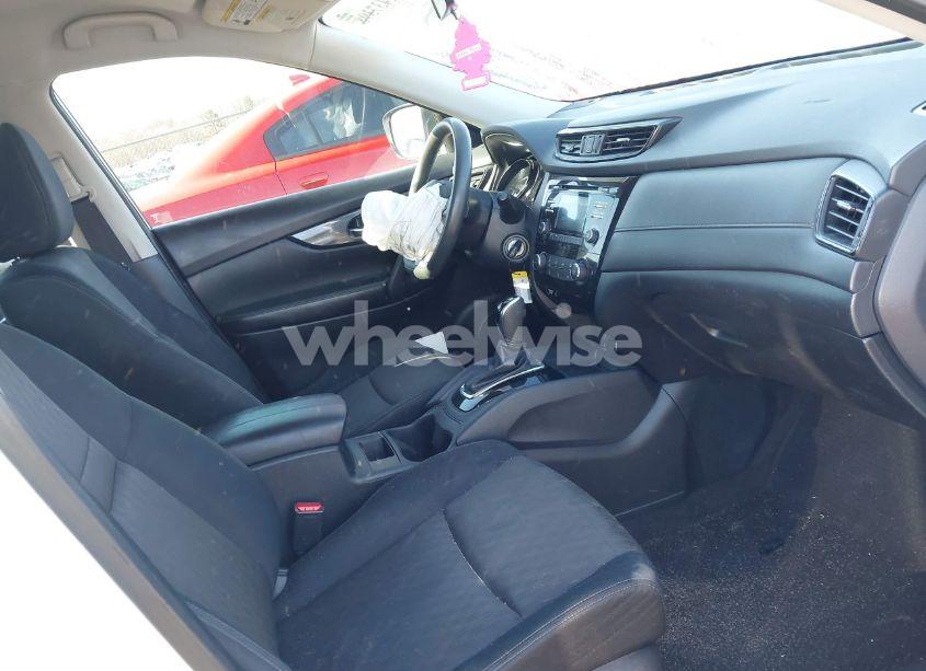 Photo 5 of 2017 Nissan Rogue S (VIN JN8AT2MV8HW027084)