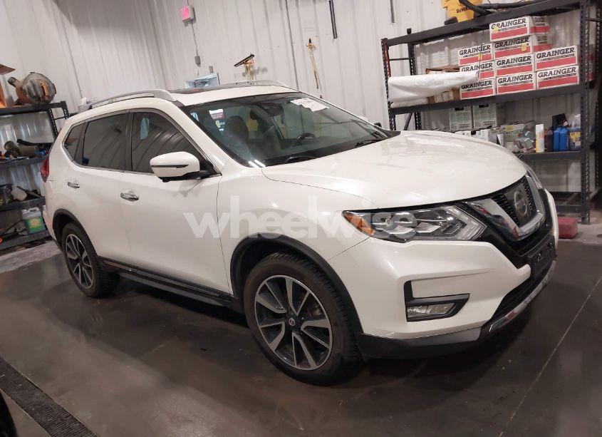 2017 Nissan Rogue SL (VIN JN8AT2MV8HW256848) main photo