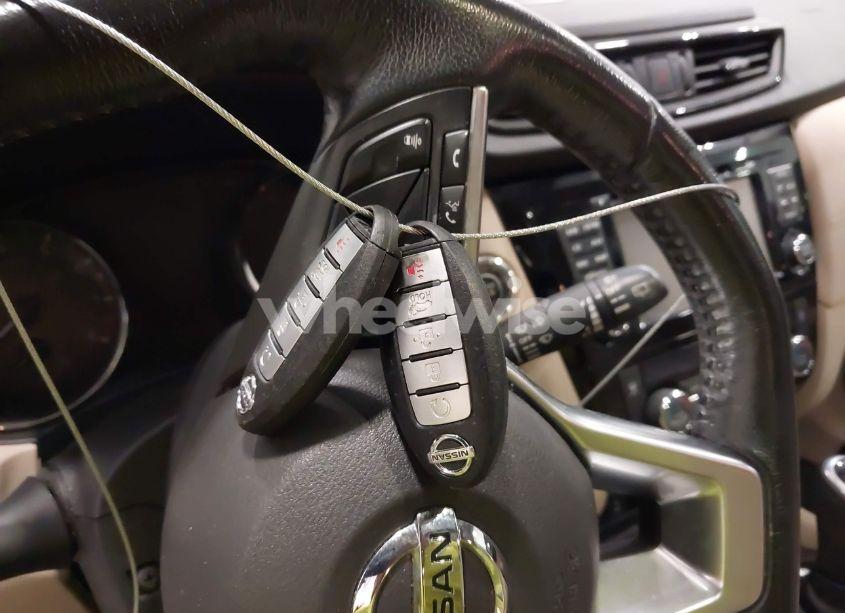 Photo 11 of 2017 Nissan Rogue SL (VIN JN8AT2MV8HW256848)