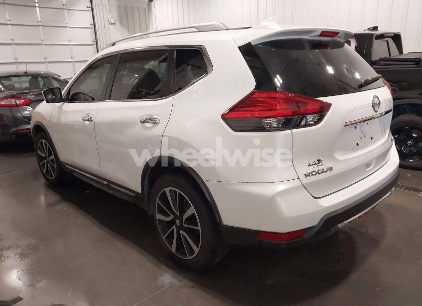 Photo 3 of 2017 Nissan Rogue SL (VIN JN8AT2MV8HW256848)
