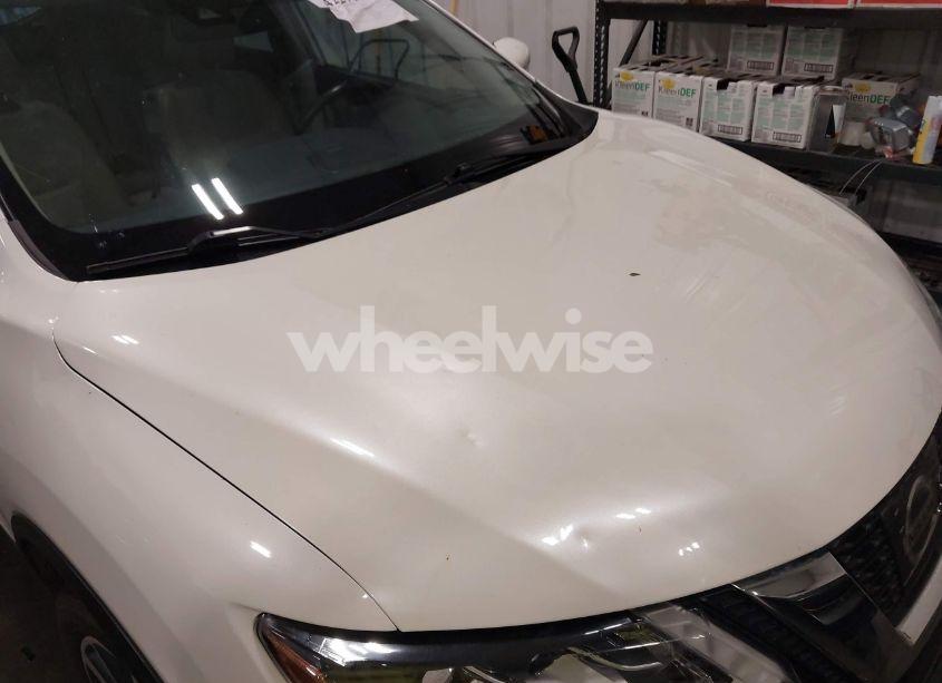 Photo 6 of 2017 Nissan Rogue SL (VIN JN8AT2MV8HW256848)