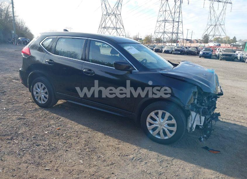 2017 Nissan Rogue S (VIN JN8AT2MV8HW256963) main photo