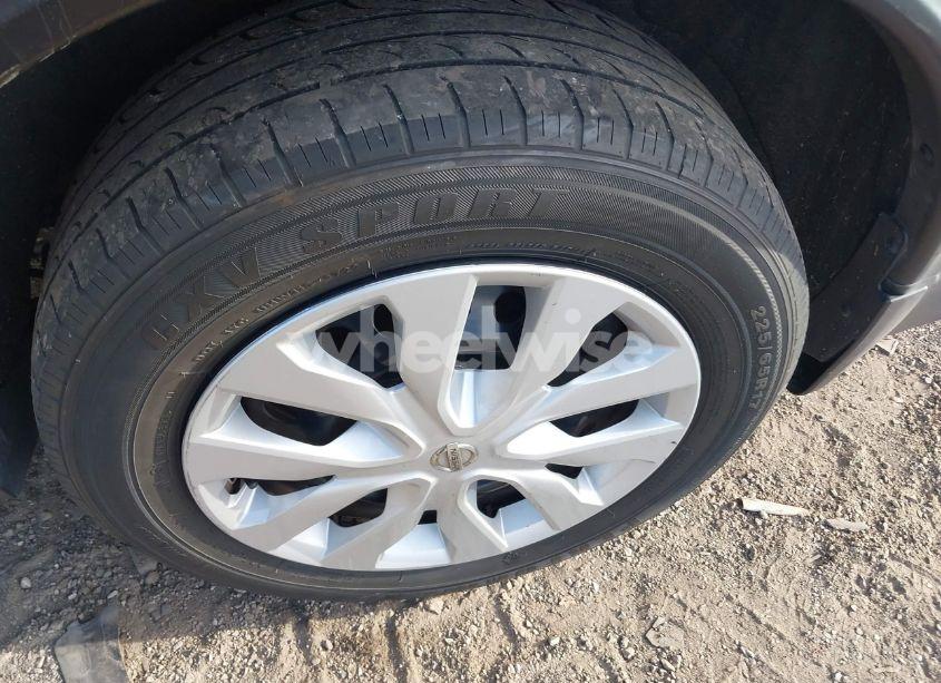 Photo 12 of 2017 Nissan Rogue S (VIN JN8AT2MV8HW256963)