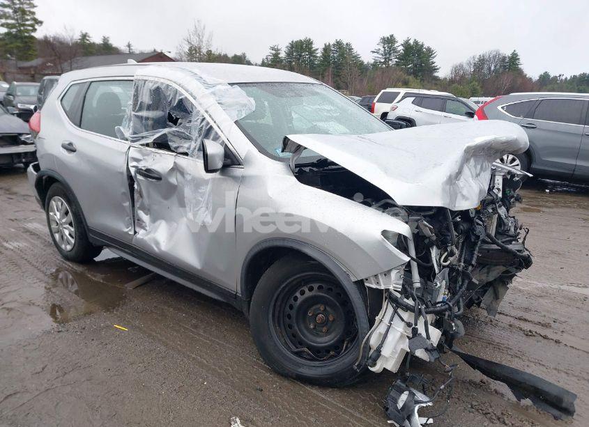 2017 Nissan Rogue S (VIN JN8AT2MV8HW257546) main photo